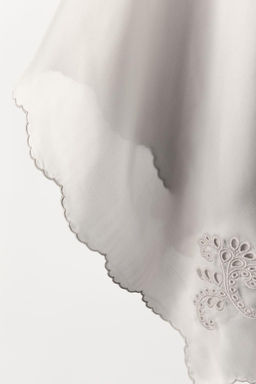 EMBROIDERED SATIN CAPE - Zara фото 7