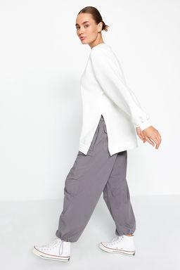 Ekru Oversize/Genis Kal?p Y?rtmac Detayl? Kal?n Ici Polarl? Orme Sweatshirt TWOAW23SW00195