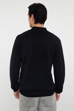 Trendyolmilla Man Siyah Slim Dar Kesim Yar?m Bal?kc? Yaka Dokulu Triko Kazak TMNAW20LS0012