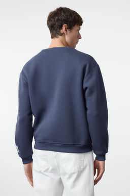 TRENDYOL MAN Lacivert Oversize/Genis Kesim Ici Polar/S?cak Tutan Bask?l? Sweatshirt TMNAW25SW00064 - Trendyolmilla фото 7