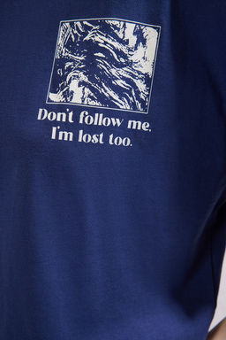 Lacivert %100 Pamuk S?rt ve On Bask?l? Oversize/Rahat Kesim Orme T-Shirt TWOSS24TS00234