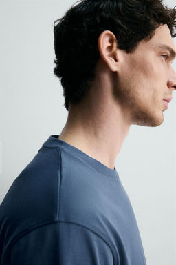 CAMISETA MEDIUM WEIGHT MANGA CORTA / Azul medio
