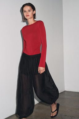 LONG SLEEVE GATHERED T-SHIRT