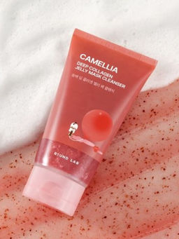 ROUND LAB Гель-пенка для умывания с экстрактом камелии 2 в 1 / Camellia Deep Collagen Jelly Pack Cleanser, 150 мл