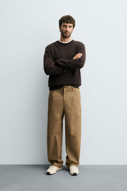 RELAXED FIT PLEATED CHINO TROUSERS