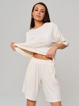 335 Костюм с шортами, велюр, молочный - Knitka wear фото 7