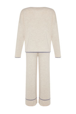 Bej Genis Kal?p Tuylu Iplik Triko Alt-Ust Tak?m TWOAW24AU00099