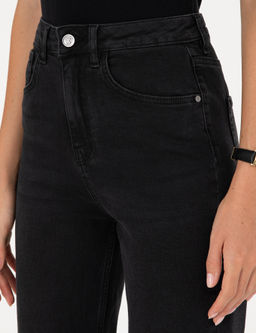 Siyah Mom Fit Geni_ Kal_p Jean Pantolon