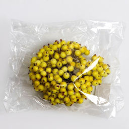 Цена за 5 шт. Ягоды для декора, жёлтые, 7×6×7 см, 40 ягод