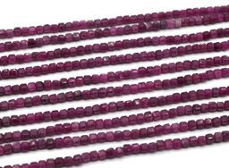 Бусины из рубина кубик гр.3мм, 40см, 136 бусин Радуга камня