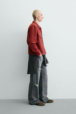 CAZADORA CROPPED FIT EFECTO ROTOS / BURGANDY MARS - Zara фото 4