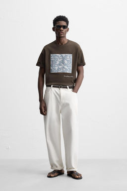 EMBOSSED PATCH T-SHIRT