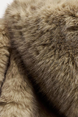 FAUX FUR HOODED COAT - Zara фото 10