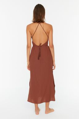 TRENDYOLMILLA Kahverengi Midi Dokuma S?rt Dekolteli Plaj Elbisesi TBESS22EL0727  фото 5