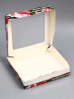 Цена за 20 шт. Коробка подарочная складная «Весенние пионы» 20×20×4 см