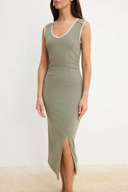 Haki Duz Bodycon V Yaka Kolsuz Buzgulu Midi Pamuk Ribana Orme Elbise TWOSS26EL00569 - Trendyolmilla фото 3