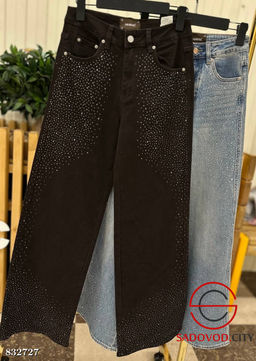 Джинсы женские со стразами