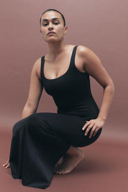 LONG BODY SHAPE DRESS WITH STRAPS - Zara фото 3