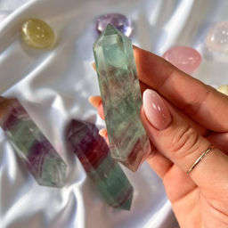 Кристалл двухконечный из Флюорита - Радуга самоцветов фото 2
