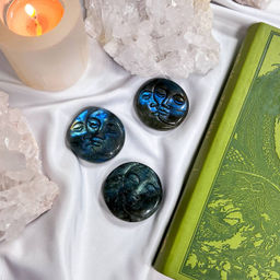 Фигурка резная "День-Ночь" из Лабрадора