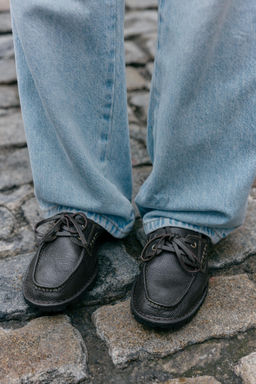LEATHER DECK SHOES WITH CLEATED SOLE - Zara фото 2