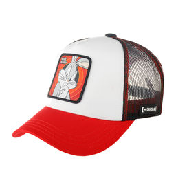 Бейсболка CAPSLAB арт. CL/LOO8/1/CT/BUG1 Looney Tunes Bugs Bunny (красный / белый)