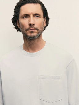 Футболка с карманом relax fit / Zarina  фото 6