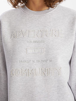 Bisiklet Yaka Nak??l? Oversize Kad?n Kal?n Sweatshirt