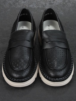 03-YD10-3D BLACK Лоферы женские (натуральная кожа)