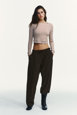 SOFT CROPPED TOP