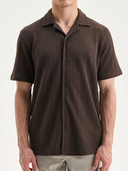 Regular Fit Resort Yaka K?sa Kollu Erkek G?mlek