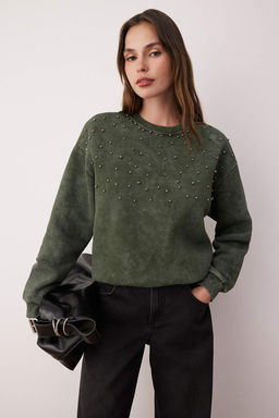 Haki Eskitme/Soluk Efektli Kal?n Ici Polarl? Inci Detayl? Regular Orme Sweatshirt TWOAW24SW00152