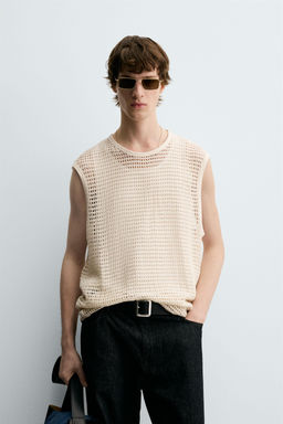 CROCHET TEXTURED T-SHIRT - Zara фото 2
