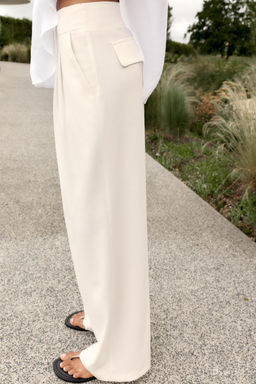 WIDE-LEG TROUSERS WITH DARTS - Zara фото 3