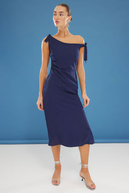 Lacivert A Kesim Asimetrik Yakal? Midi Mat Saten Dokuma Elbise TWOSS25EL00294