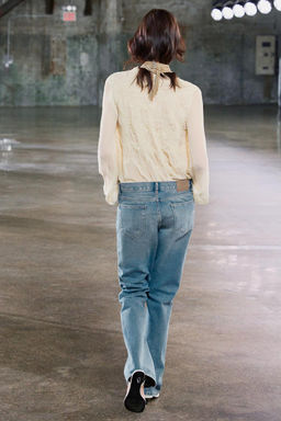 ZW COLLECTION STRAIGHT BOOTCUT LOW-RISE JEANS - Zara фото 4