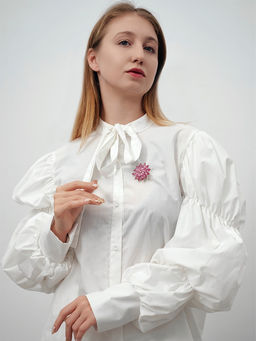 Брошь Цветок хризантема, цвет малиновый в серебре