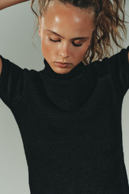 SOFT KNIT SHORT SLEEVE SWEATER - Zara фото 2