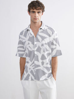 Regular Fit K?sa Kollu Desenli Erkek G?mlek