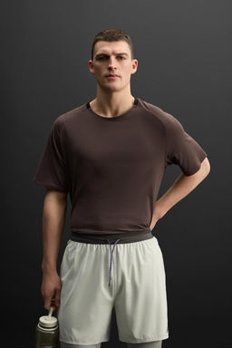 TRAINING TEXTURED T-SHIRT - Zara фото 30