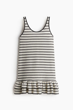 Vestido de punto con volantes