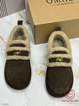 Замшевые женские ботинки для зимы