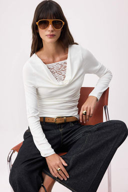 Ekru Regular/Normal Kal?p Degaje Yaka Uzun Kollu Yumusak Orme Bluz TWOSS26BZ00675