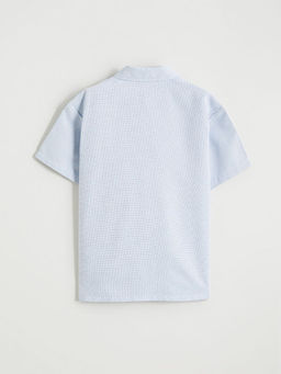 Dokulu K?sa Kollu Erkek ?ocuk G?mlek