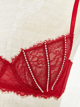 Balenli Dolgusuz Dantelli Fantezi Ti??rt S?tyen