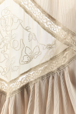 EMBROIDERED MIDI DRESS - Zara фото 7
