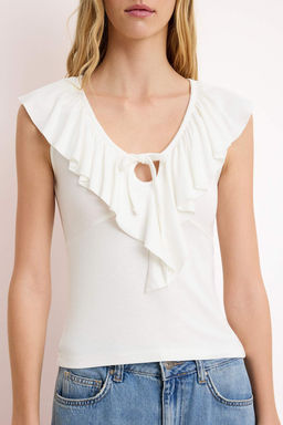 Ekru Fitted/Vucuda Oturan V Yaka Volanl?/F?rf?rl? Yumusak Orme Bluz TWOSS26BZ00359 - Trendyolmilla фото 3