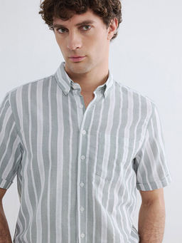 Regular Fit ?izgili Erkek G?mlek