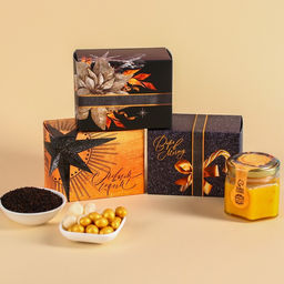 Подарочный набор С новым годом: чай (50 г), арахис, ананас в шоколаде, крем-мед - Фабрика счастья фото 3