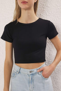 Trendyolmilla Premium Siyah-Ekru 2li Paket Crop Viskoz/Yumusak Kumas Esnek Orme Bluz TWOSS23BZ00108 фото 12